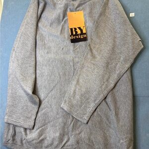 Women's Classic Gray  Sweater NWT SIZE M
